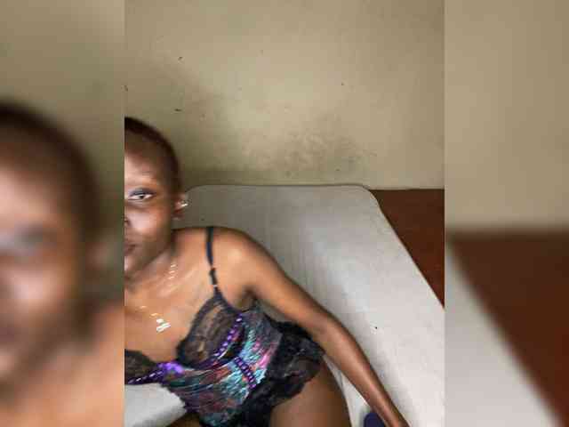 Richgirllover1 webcam