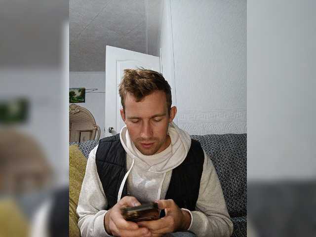 DarkNew — live male cam