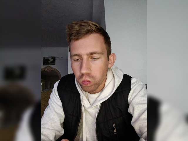 DarkNew — live male cam
