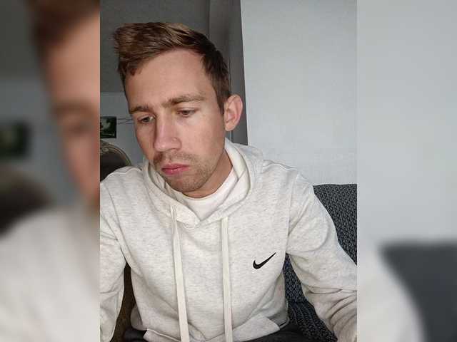 DarkNew — live male cam