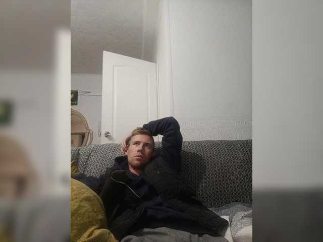 DarkmanW live cam preview