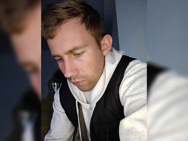 DarkNew — live male cam