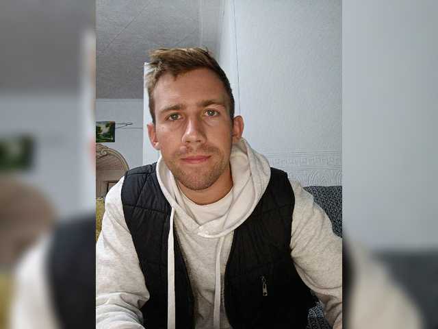 DarkNew — live male cam