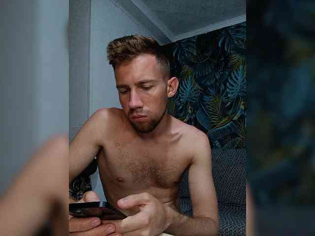 DarkmanW Sex Cam Show