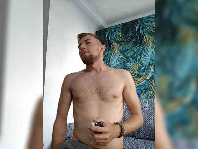 DarkmanW Sex Cam Show