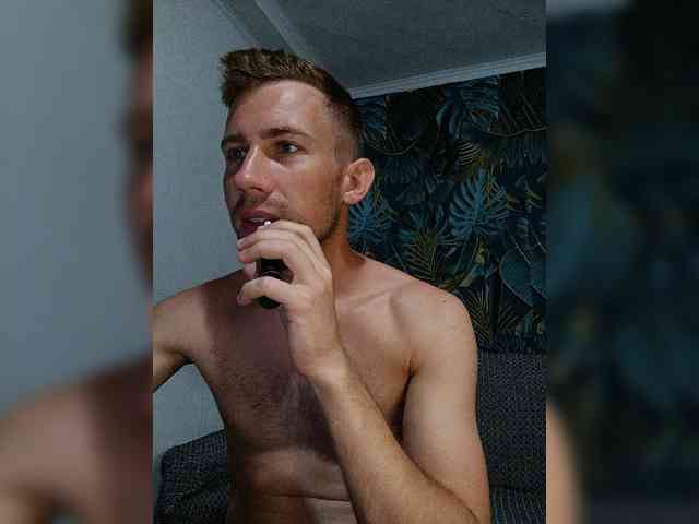 DarkmanW Sex Cam Show