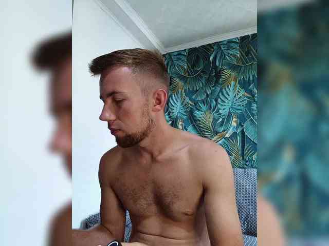 DarkmanW Sex Cam Show