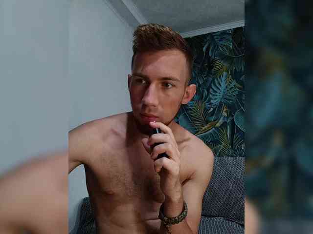 DarkmanW Sex Cam Show