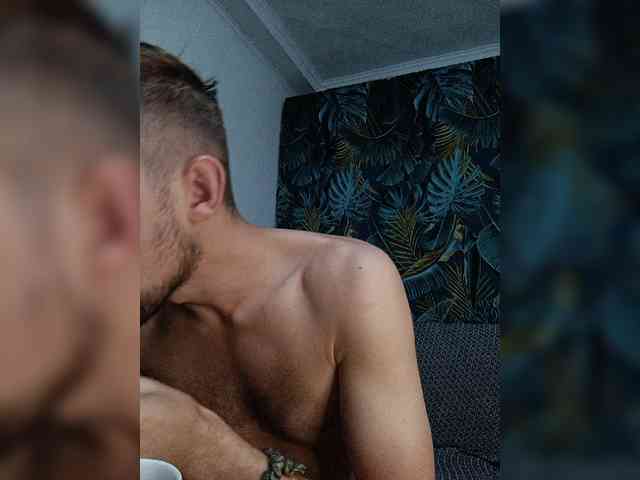 DarkmanW Sex Cam Show