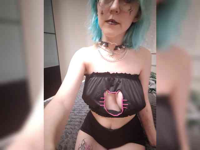 Ddeathy webcam