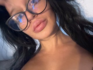 NotBellucci Porn Show