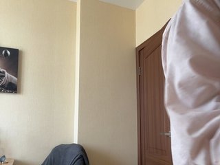 NotBellucci Porn Show