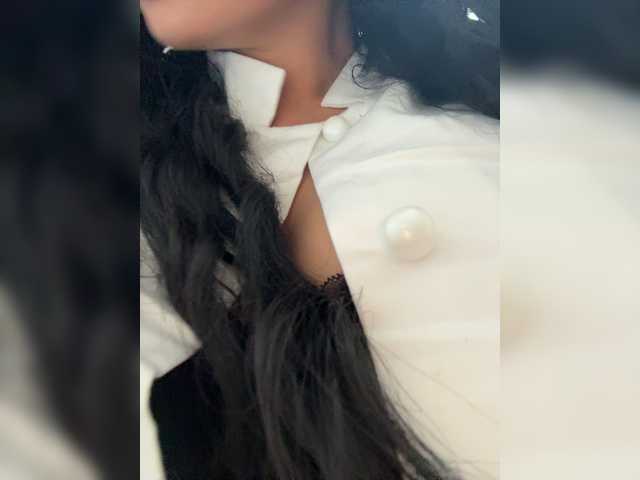 NotBellucci live cam on BongaCams