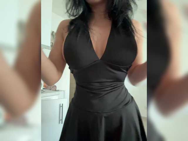 NotBellucci live cam on BongaCams