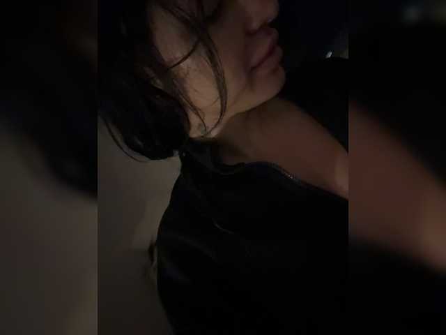 NotBellucci live cam on BongaCams