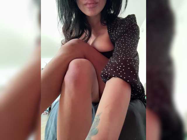  NotBellucci chat room