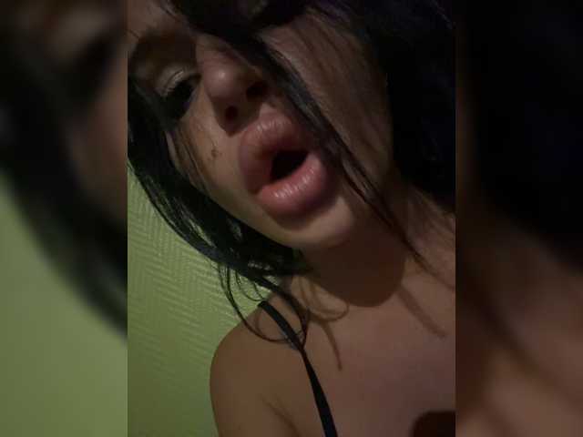 NotBellucci live webcam show