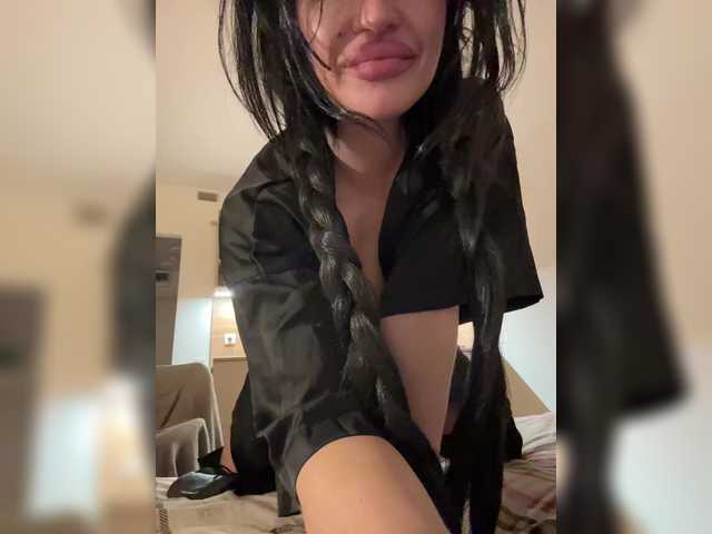 NotBellucci's BongaCams show and profile