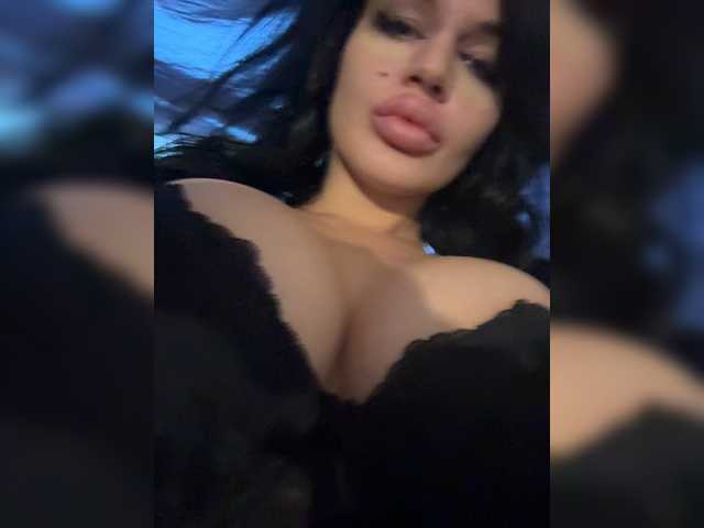 NotBellucci live cam on BongaCams