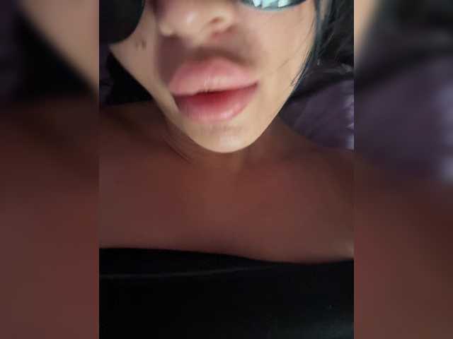 NotBellucci live webcam show