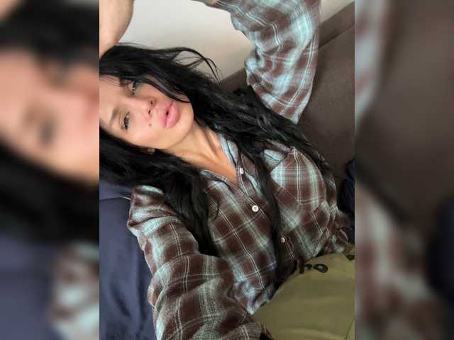 NotBellucci live cam on BongaCams