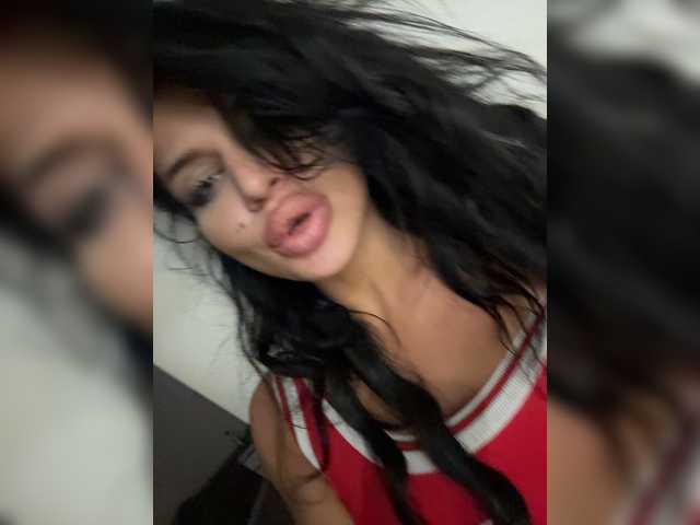 NotBellucci live cam on BongaCams
