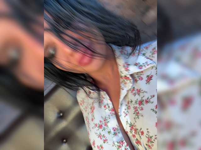 NotBellucci live cam on BongaCams
