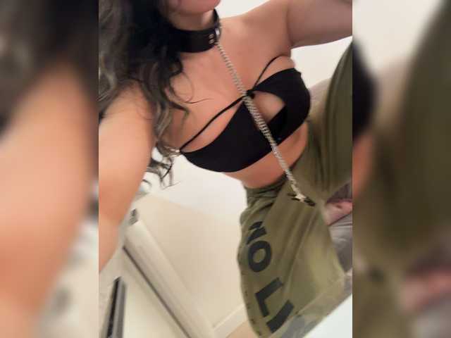 NotBellucci live cam on BongaCams