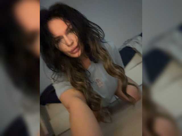 NotBellucci live cam on BongaCams
