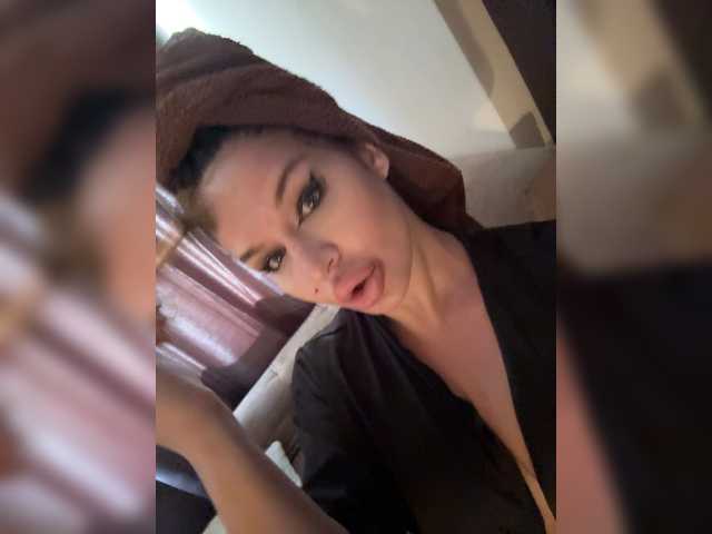 Live трансляция NotBellucci - slutnetki.online