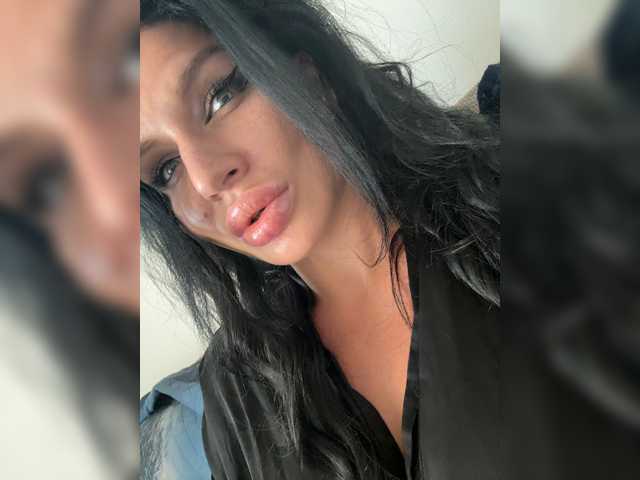 NotBellucci live cam on BongaCams