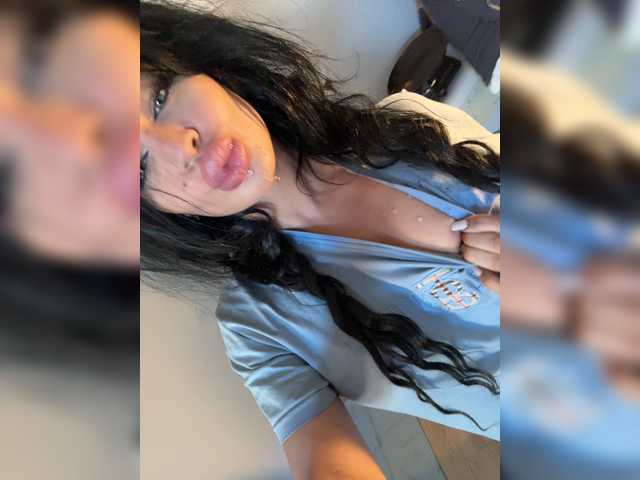 NotBellucci live cam on BongaCams