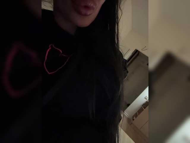 NotBellucci's BongaCams show and profile