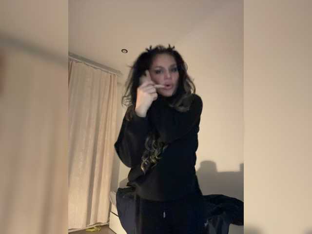 NotBellucci, en directo ahora en BongaCams