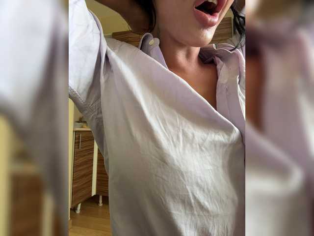 NotBellucci live cam on BongaCams