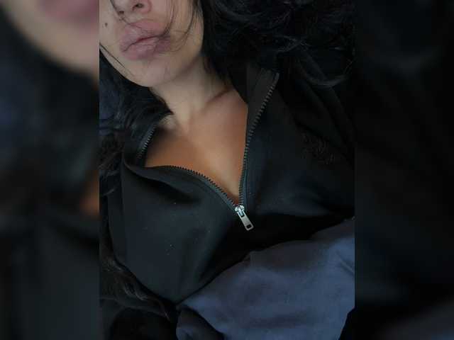 NotBellucci live cam on BongaCams