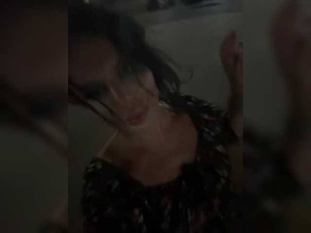 NotBellucci live cam on BongaCams