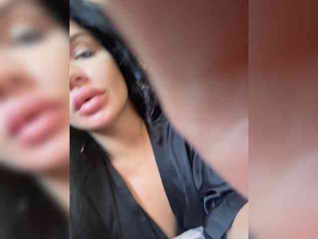 NotBellucci webcam