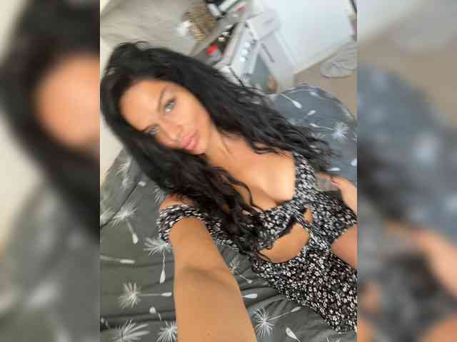 NotBellucci webcam