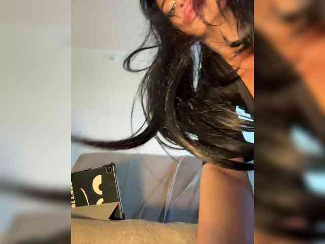 NotBellucci NotBellucci