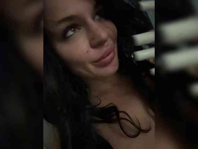 NotBellucci webcam
