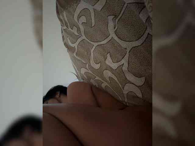NotBellucci webcam