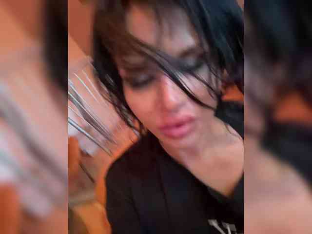 NotBellucci webcam