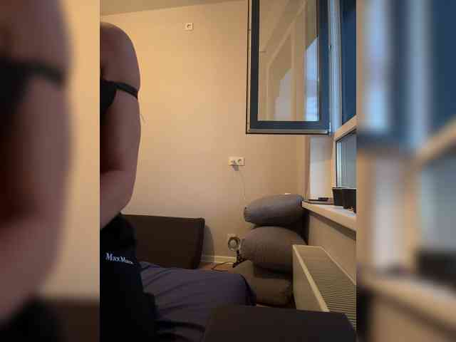 NotBellucci webcam