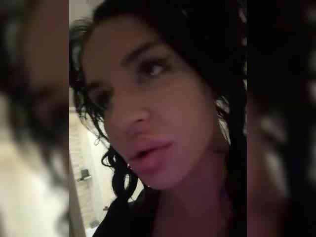 NotBellucci webcam