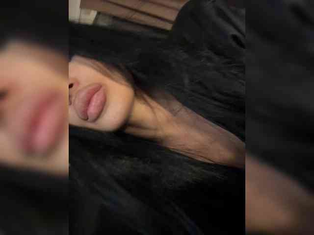 NotBellucci webcam