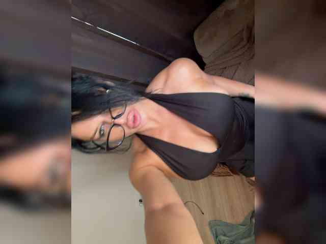 NotBellucci webcam