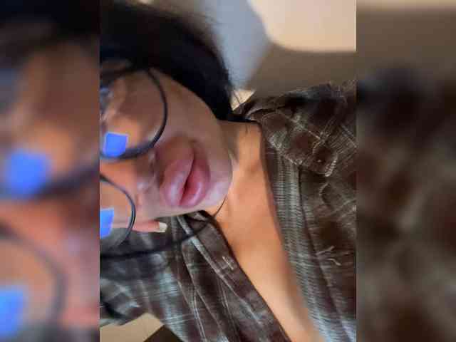 NotBellucci webcam