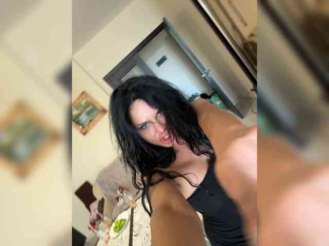 NotBellucci webcam