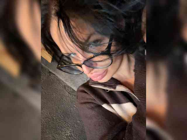 NotBellucci webcam